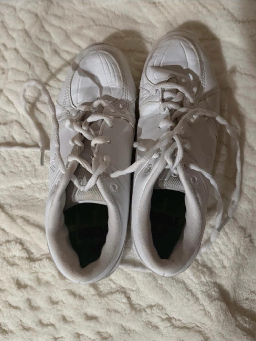 Varsity huddle, cheer shoes, size 6 1/2, GUC